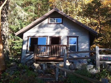 Lake Crescent Cabin is a vacation rental on the Olympic Peninsula
